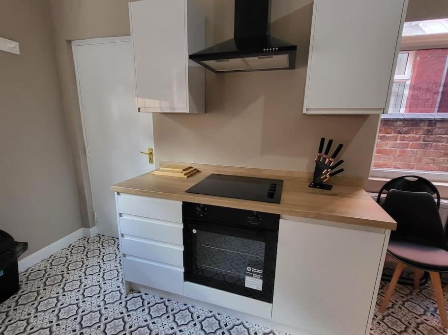4 Bedroom House, 8 Min To City! Manchester Dış mekan fotoğraf